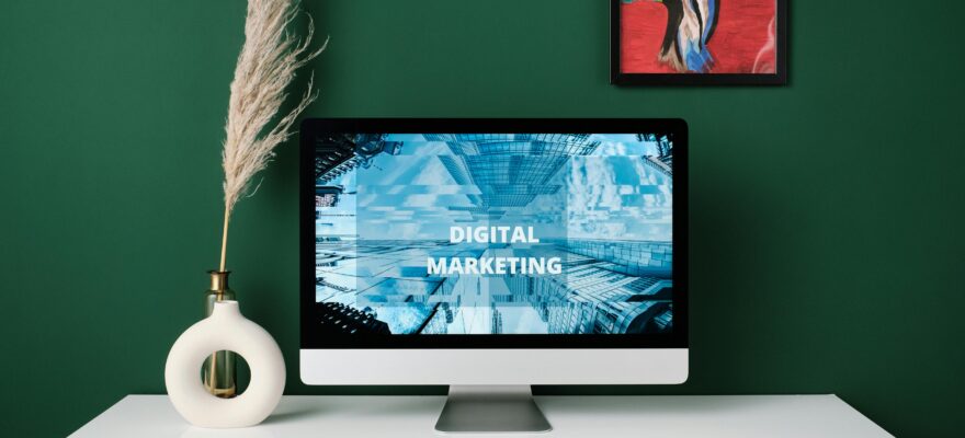 چگونه میتوانید تجربه کاربران را در پخش ویدیو به سطح جدیدی ببرید؟ 3 pexels mikael blomkvist 6483579