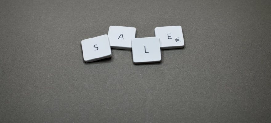 چطور یک سیستم مدیریت کاربران پیشرفته به افزایش فروش دورههای آموزشی کمک میکند؟ 28 هاست ویدیو