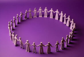 راهنمای جامع تیم سازی 0 تا 100 تیم سازی به زبان ساده 33 تیم سازی تیم سازی چیست؟ همه چیز درباره تیم سازی تیم سازی در کسب و کار